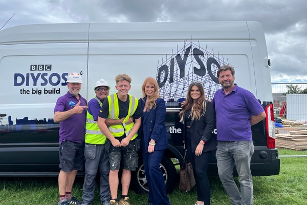 Optima Joiners Contribute to Life-Changing Charitable Refurbishment